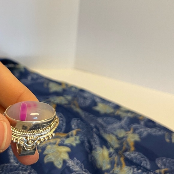 925 stamped Sterling Silver Ring and Pink Agate Ring - Picture 7 of 10